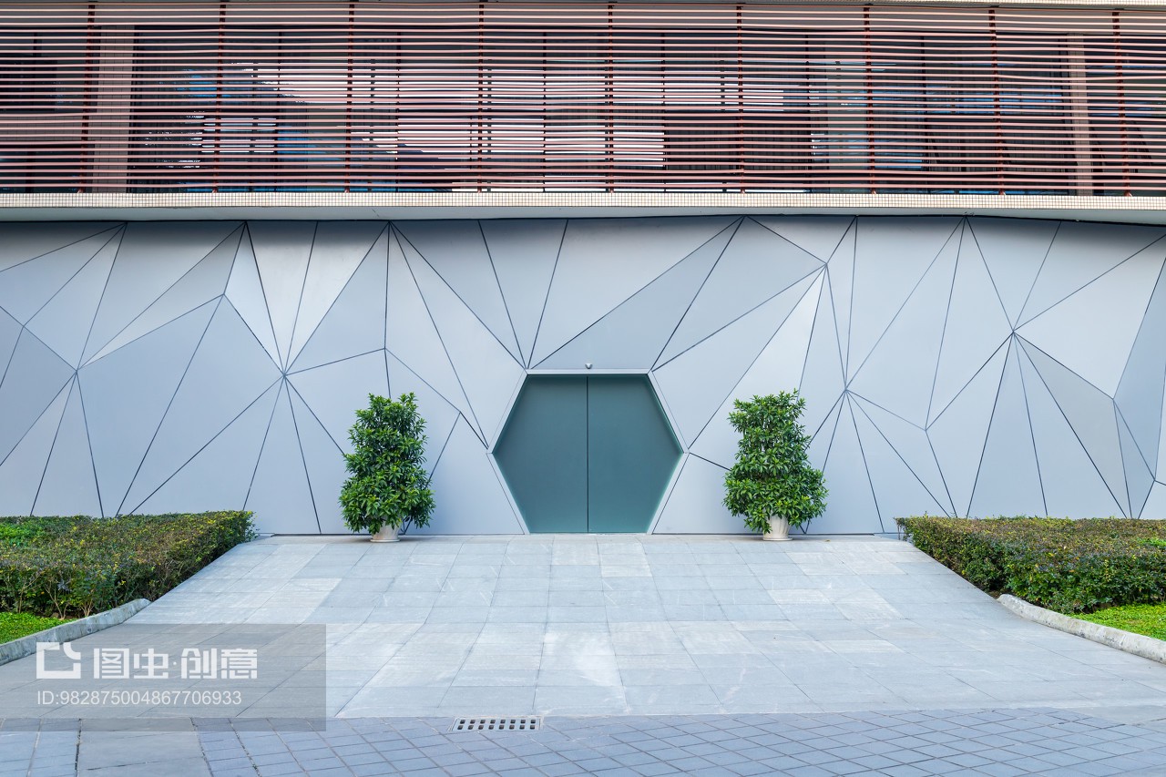 辦公樓建筑大門(mén)